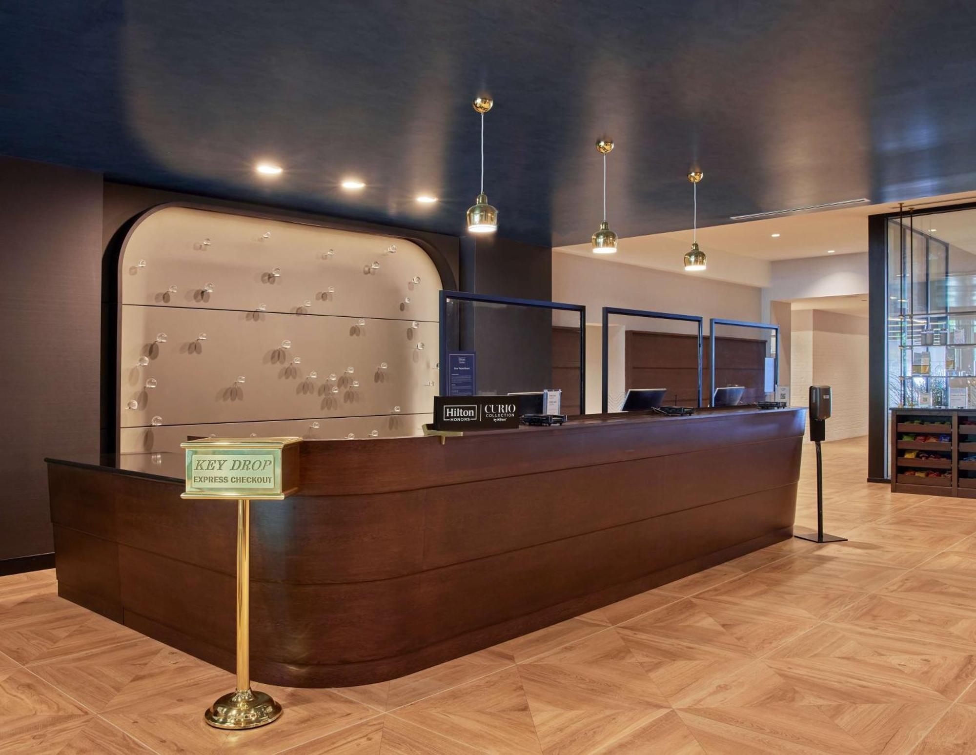 Hotel Sable At Navy Pier Chicago, Curio Collection By Hilton 4*
