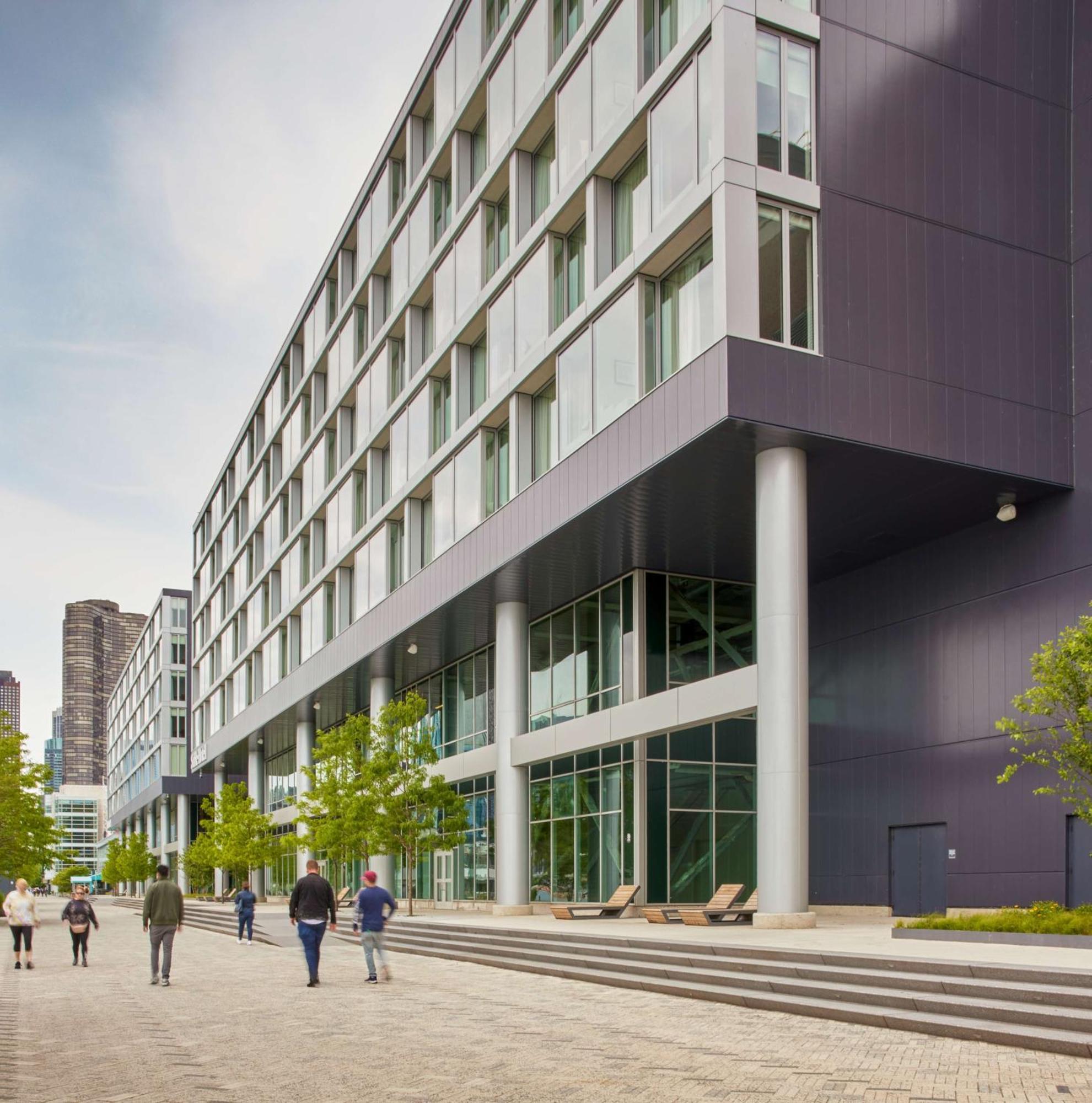 Sable At Navy Pier Chicago, Curio Collection By Hilton Hotel Chicago